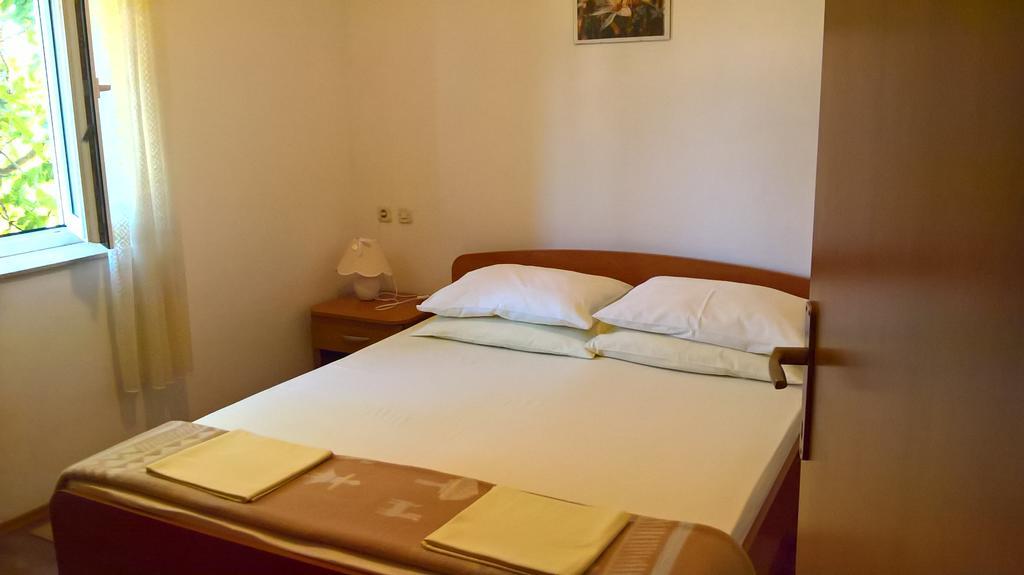 Apartments Krusvina Lun  Dış mekan fotoğraf